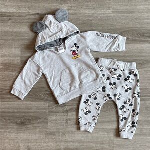 Disney Baby Mickey Mouse baby boys matching set